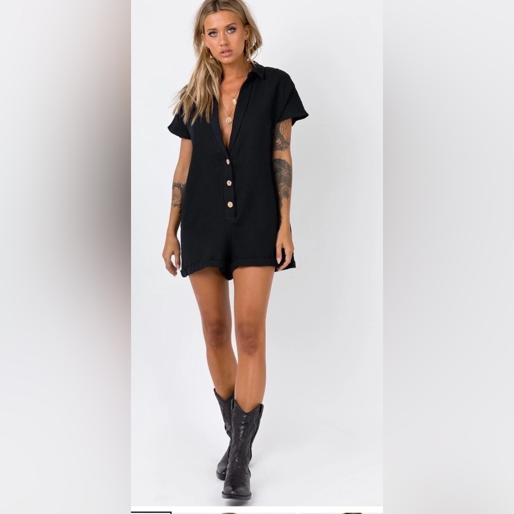 Princess Polly Vixen Romper Black Size 6